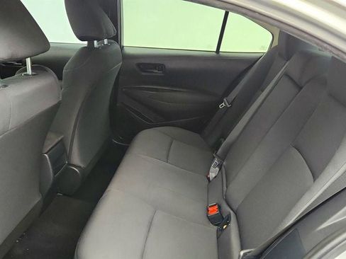 Used 2022 Toyota Corolla LE image 19
