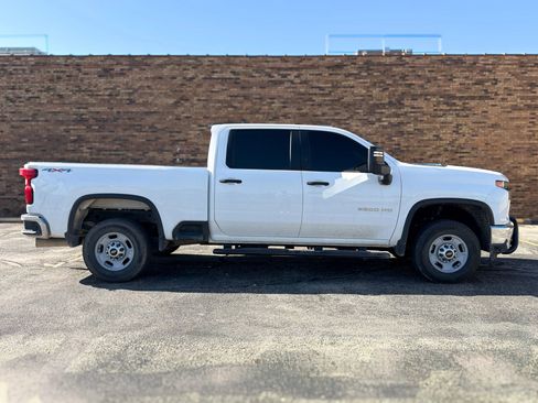 Used 2023 Chevrolet Silverado 2500 W/T w/ Gooseneck/5TH Wheel Package AWD/4WD image 9