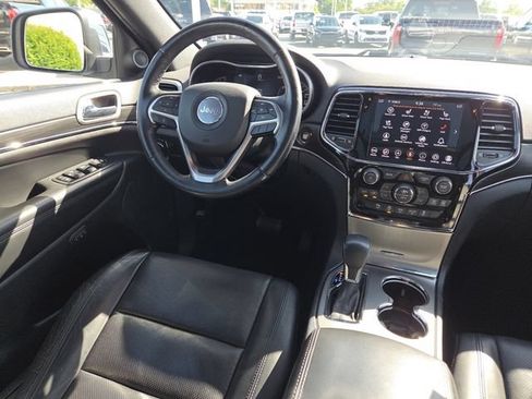 Used 2020 Jeep Grand Cherokee Limited w/ Luxury Group II AWD/4WD image 31
