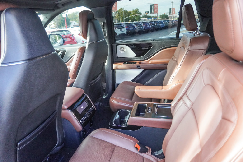 Used 2025 Lincoln Aviator Reserve w/ Equipment Group 201A AWD/4WD image 34