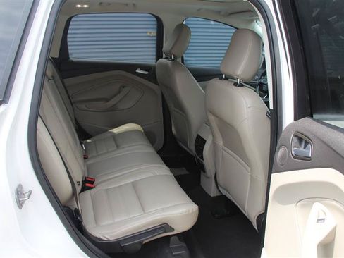 Used 2019 Ford Escape Titanium AWD/4WD image 22