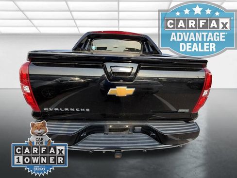 Used 2012 Chevrolet Avalanche LTZ RWD image 4