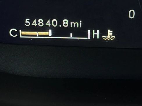 Used 2019 Lincoln Nautilus Reserve FWD image 10