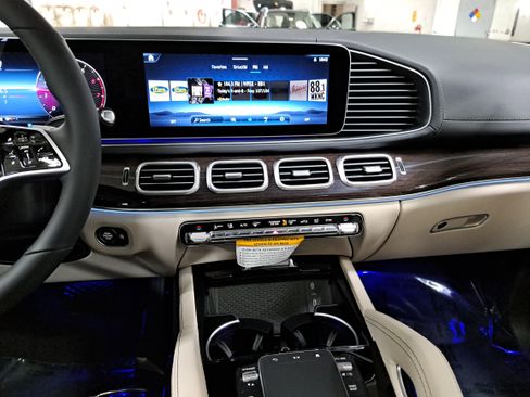 New 2026 Mercedes-Benz GLE 350 4MATIC image 21