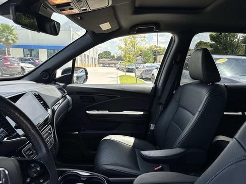 Used 2023 Honda Passport Elite image 16