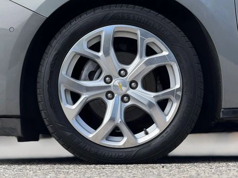 Used 2017 Chevrolet Volt Premier w/ Driver Confidence II Package image 30