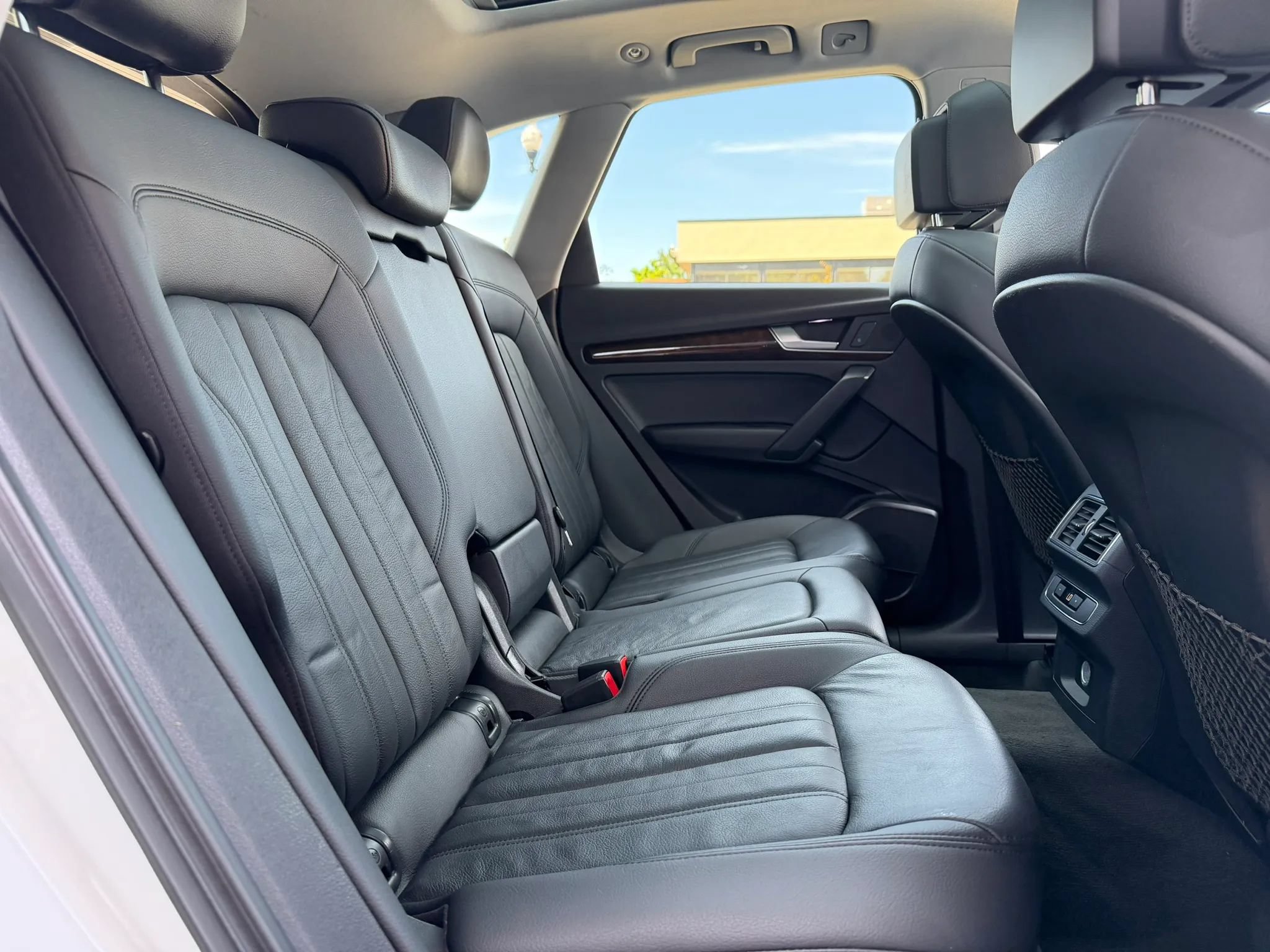 Used 2018 Audi Q5 2.0T Premium w/ Convenience Package AWD/4WD image 14