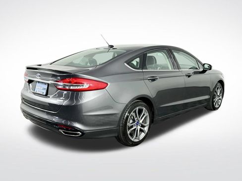 Used 2017 Ford Fusion SE w/ Equipment Group 201A FWD image 8