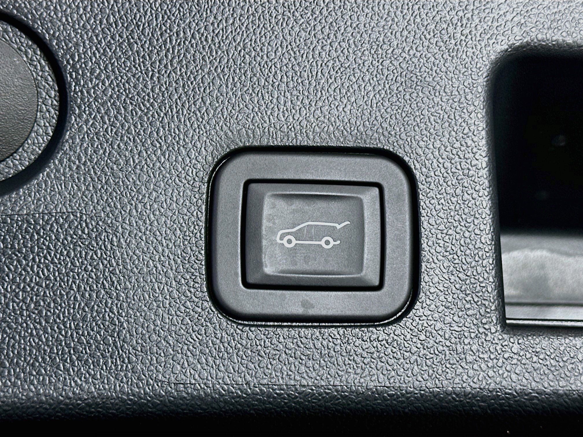 Used 2025 Chevrolet Equinox LT w/ Convenience Package II FWD image 29