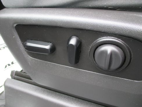 Used 2020 Chevrolet Silverado 1500 LT Trail Boss w/ Convenience Package image 15