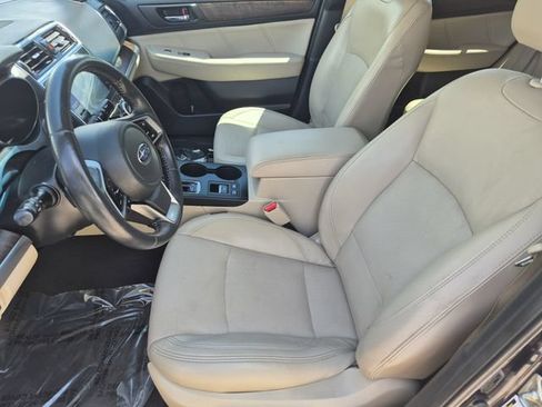 Used 2018 Subaru Outback 2.5i Limited AWD/4WD image 19