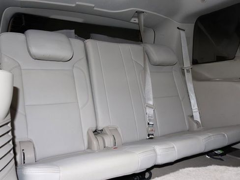 Used 2019 GMC Yukon Denali w/ Denali Ultimate Package image 32