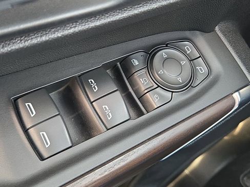 Used 2022 GMC Sierra 3500 SLT w/ Gooseneck/5TH Wheel Package image 34