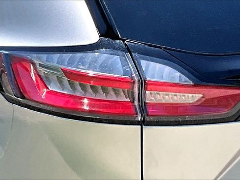 Certified 2019 Ford Edge Titanium w/ Equipment Group 301A FWD image 30