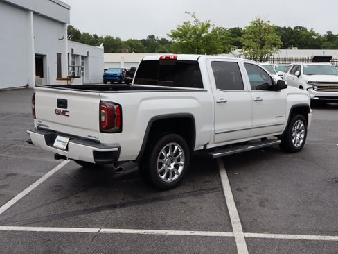 Used 2018 GMC Sierra 1500 Denali AWD/4WD image 10
