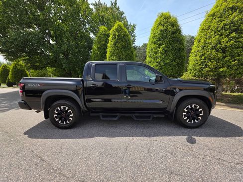 Used 2022 Nissan Frontier Pro-X image 8