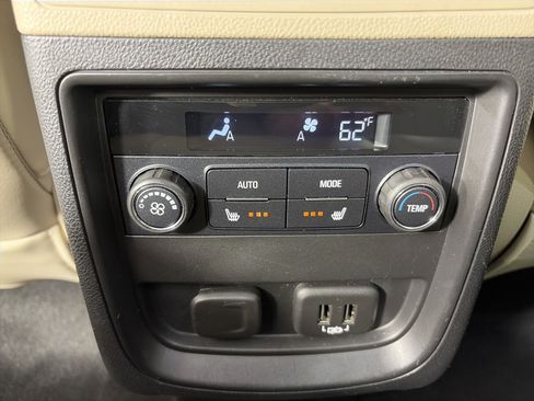 Certified 2020 Buick Envision Essence w/ Experience Buick Package AWD/4WD image 5