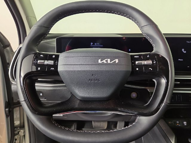 Used 2026 Kia Sorento LX FWD image 22
