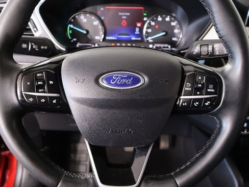 Used 2021 Ford Escape SE w/ Convenience Package image 3