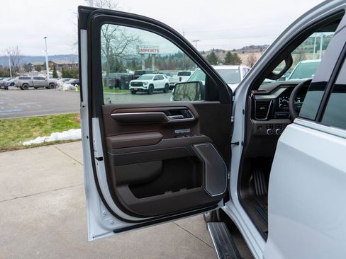 Used 2026 GMC Sierra 1500 Denali AWD/4WD image 18