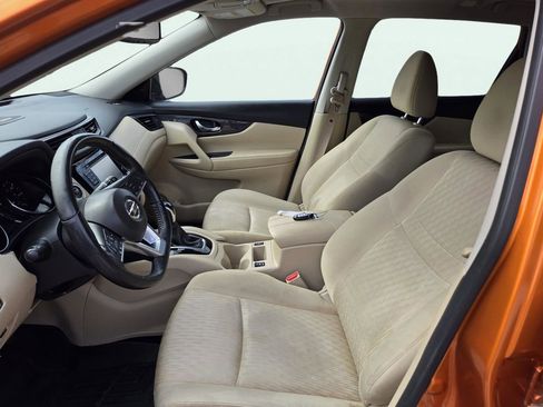 Used 2017 Nissan Rogue SV image 18