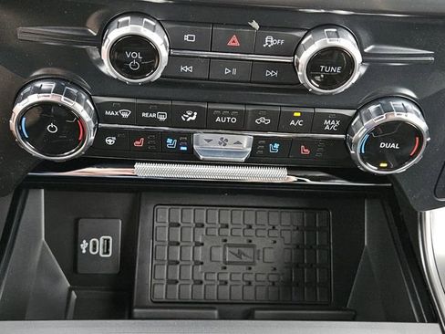 New 2025 Ford F150 Lariat w/ Equipment Group 502A High image 15