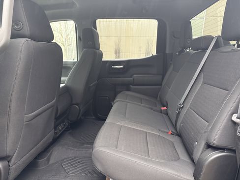 Used 2021 Chevrolet Silverado 1500 LT image 29