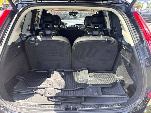 Used 2020 Volvo XC90 T6 Momentum AWD/4WD image 39