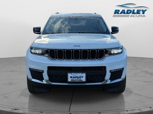 Used 2023 Jeep Grand Cherokee L Limited AWD/4WD image 2