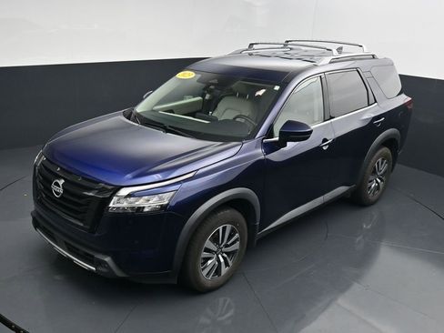 Used 2023 Nissan Pathfinder SL FWD image 29