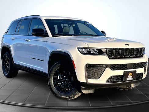 New 2026 Jeep Grand Cherokee Altitude AWD/4WD image 22