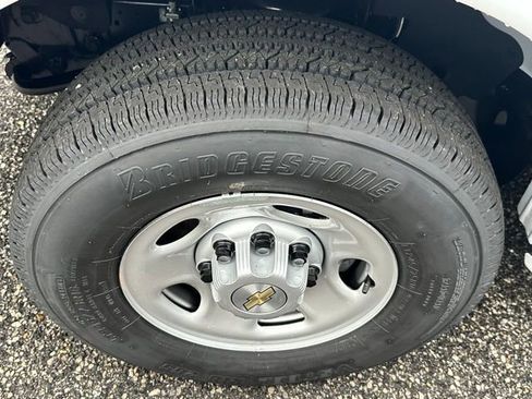 New 2025 Chevrolet Express 2500 image 27