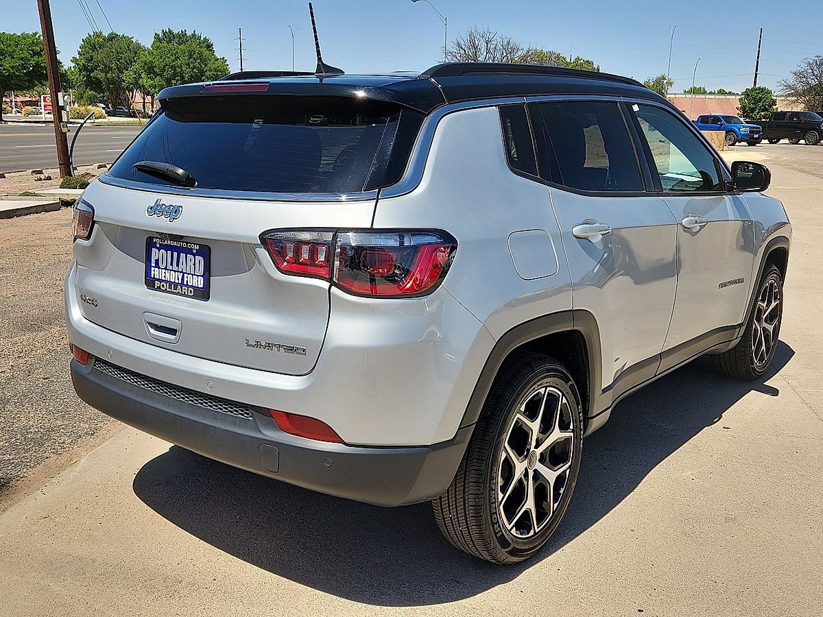 Used 2025 Jeep Compass Limited AWD/4WD image 3