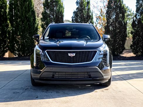 Used 2022 Cadillac XT4 Sport w/ Comfort Package image 3