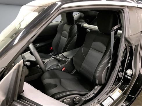 Used 2024 Nissan Z Sport w/ Floor Mat Package RWD image 19