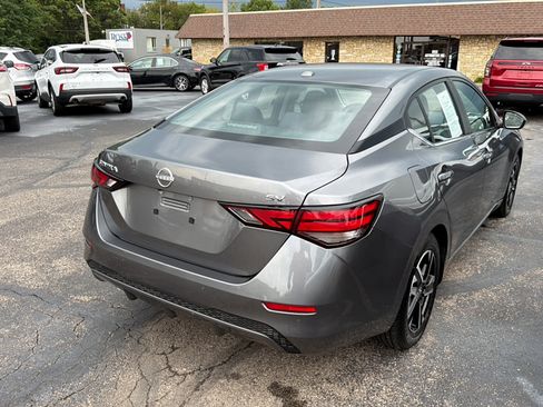Used 2024 Nissan Sentra SV FWD image 7
