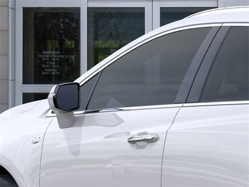 New 2025 Cadillac XT5 Premium Luxury w/ LPO, Floor Liner Package image 12