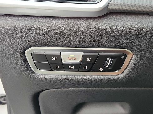 Used 2023 BMW X6 xDrive40i w/ M Sport Package image 22