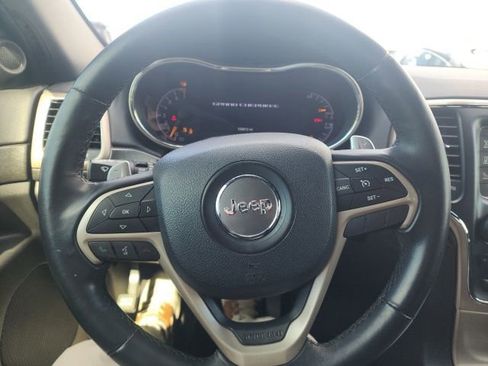 Used 2017 Jeep Grand Cherokee Laredo w/ Quick Order Package 23E image 14