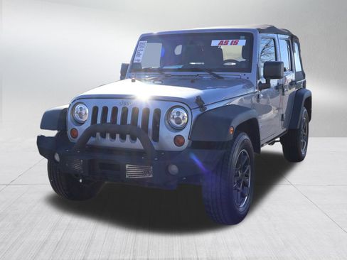 Used 2013 Jeep Wrangler Unlimited Sahara w/ Dual Top Group image 3