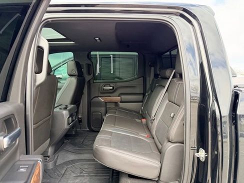 Used 2019 Chevrolet Silverado 1500 High Country w/ Technology Package image 7