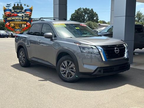 Used 2022 Nissan Pathfinder SV w/ Cargo Package FWD image 1
