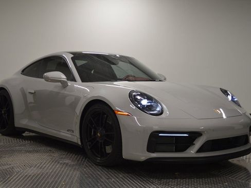 Certified 2024 Porsche 911 Carrera GTS image 9