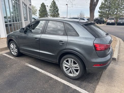 Used 2018 Audi Q3 2.0T Premium w/ Convenience Package image 2