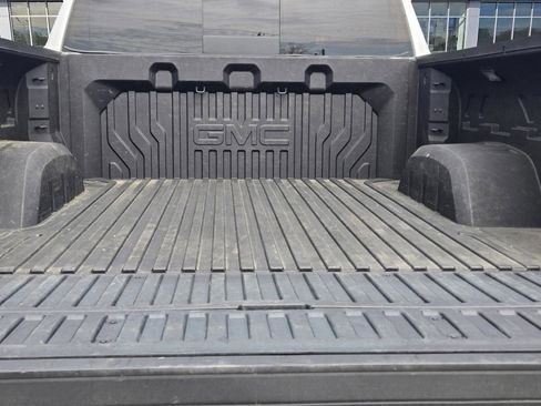 Used 2024 GMC Sierra 1500 Denali Ultimate AWD/4WD image 12