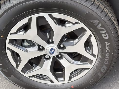 Used 2023 Subaru Forester Premium AWD/4WD image 11