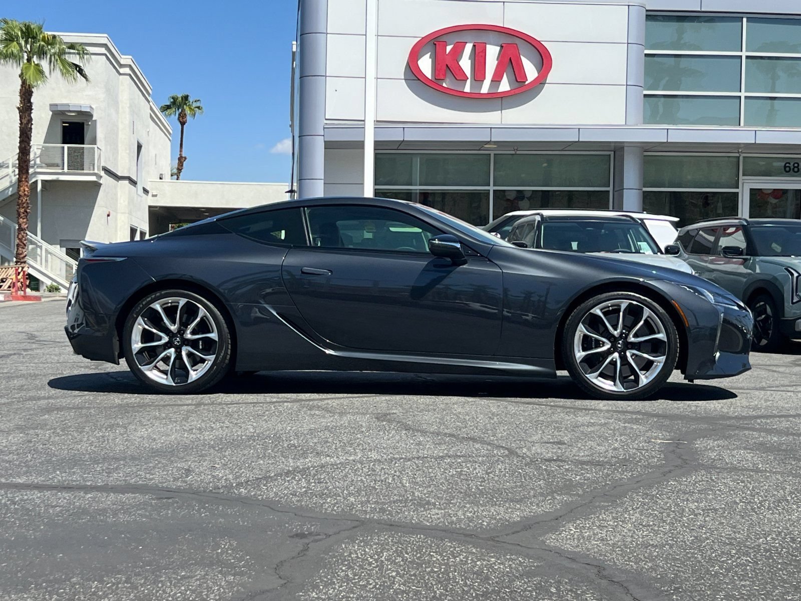 Used 2018 Lexus LC 500 Coupe w/ Sport Package RWD image 2