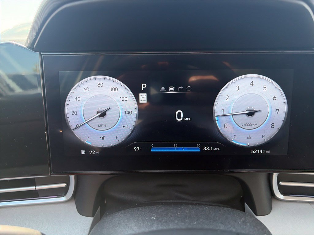 Used 2025 Hyundai Elantra Limited FWD image 20