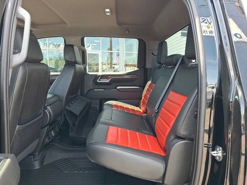 Used 2022 Chevrolet Silverado 1500 LT Trail Boss AWD/4WD image 11