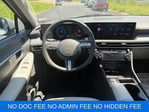 Used 2025 Hyundai Sonata SEL FWD image 15